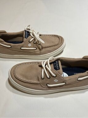 Sperry Beige Canvas Boat Shoes with White Laces